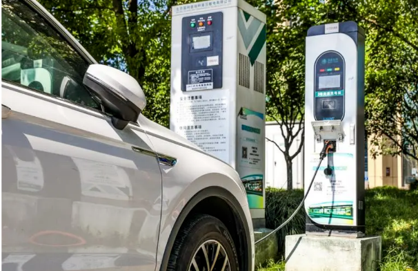 工業(yè)平板電腦在電動汽車充電站充電樁應(yīng)用解決方案